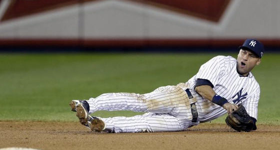 Derek Jeter Bothersome Ankle Leads to Fracture